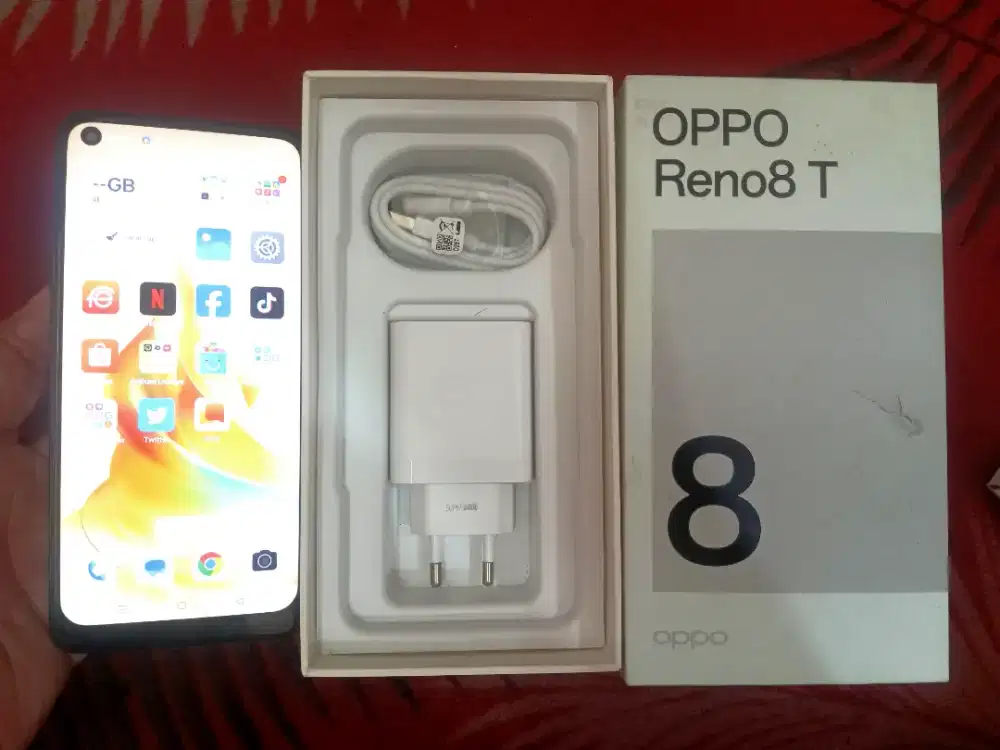 Oppo Reno 8T  8 256  Mulus  Full Set Resmi Oppo