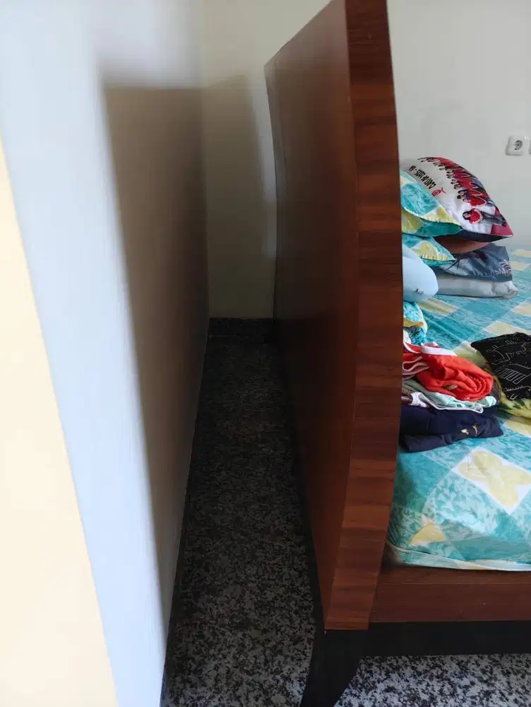 Ranjang Cellini Original Seperti Baru Siap pakai tidak ada rusak