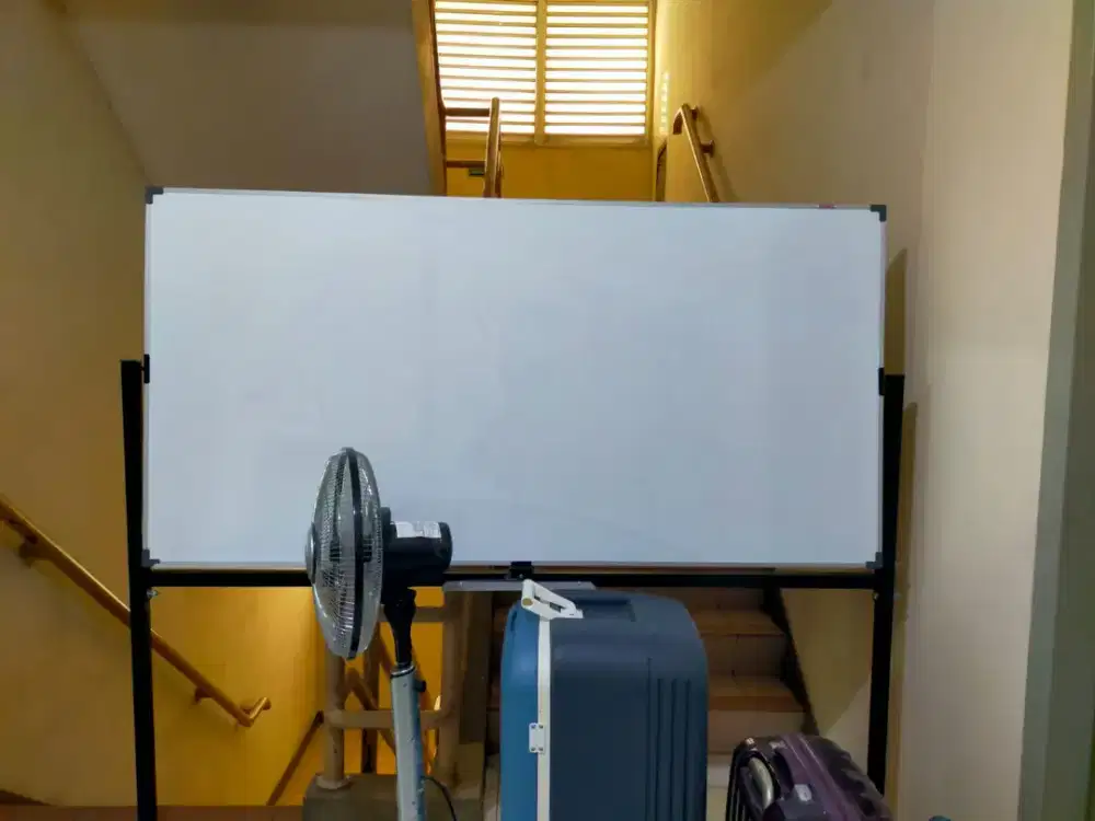 Whiteboard sm kaki ukuran 90x 180 cm
