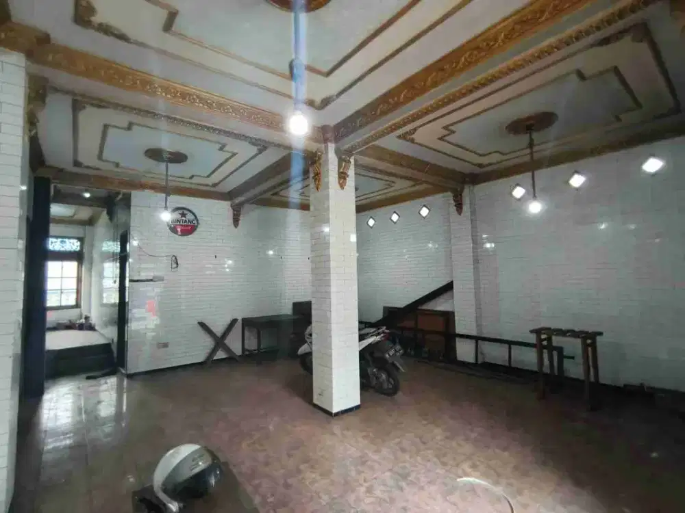 jual  murah villa  5 lantai  area  hotel di Songgokerto kota batu