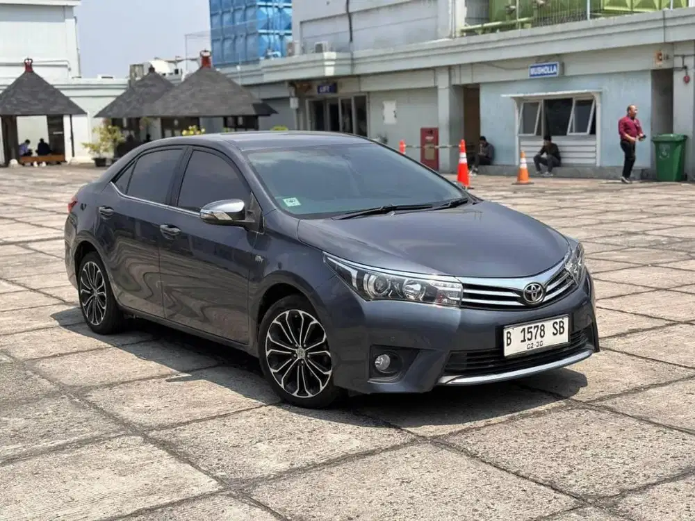 Toyota Corolla Altis 1.8 V AT Abu 2014 Civic fb2 2014 2015