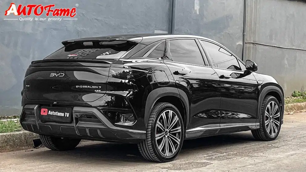 KM4RB BYD Sealion 7 Performance AWD NIK 2025 Cosmos Black On Black Tgn