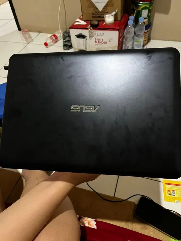 Laptop ASUS E402YA
