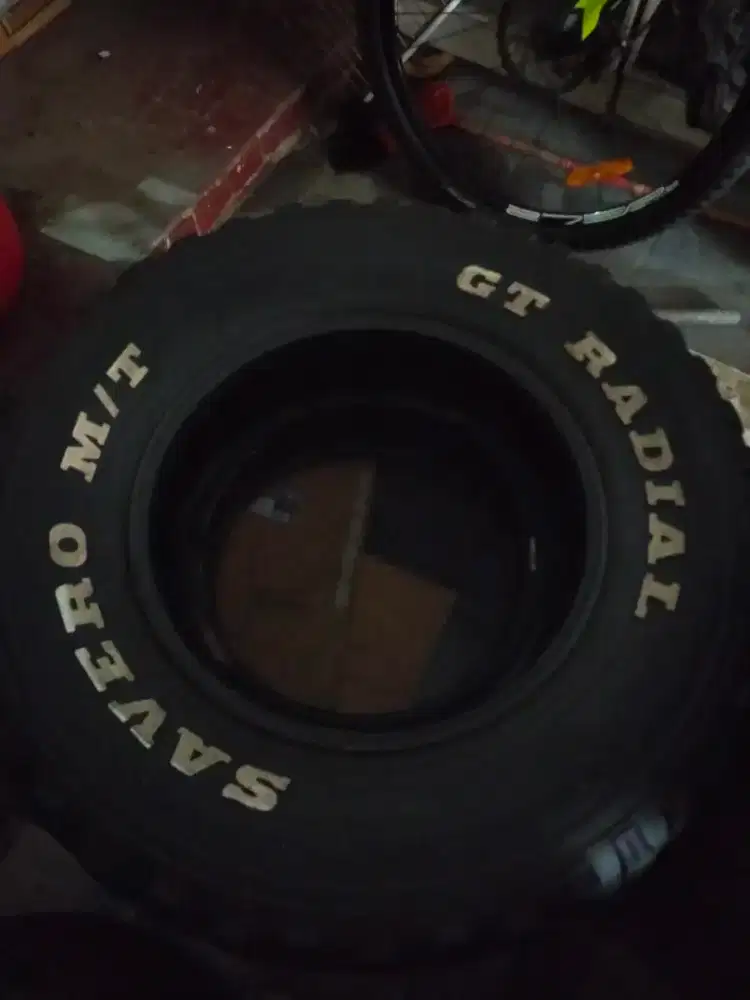 Ban MT R16;Bridgestone & savero