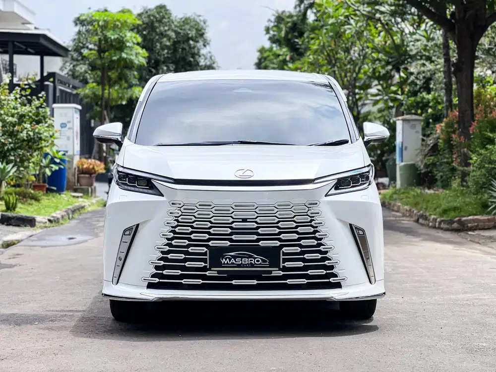 Lexus LM350h 7s 2024 12rb KM tangan pertama like new no minus
