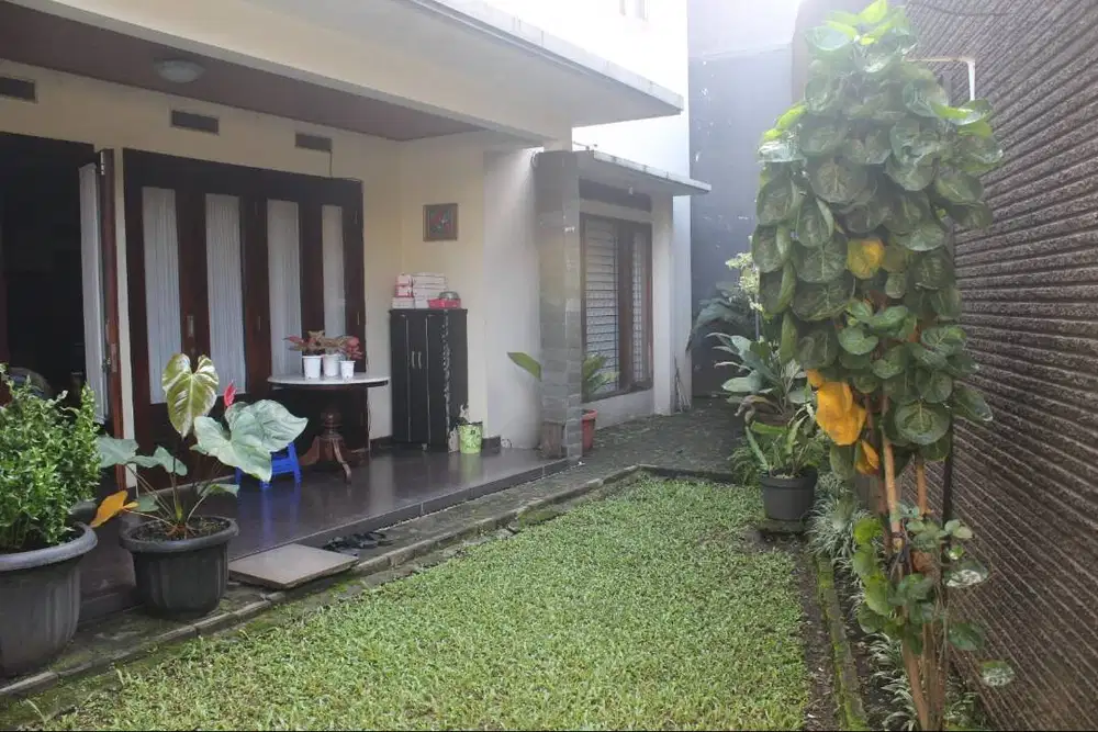 Dijual Rumah Besar Luas Minimalis Asri di Turangga Buah batu