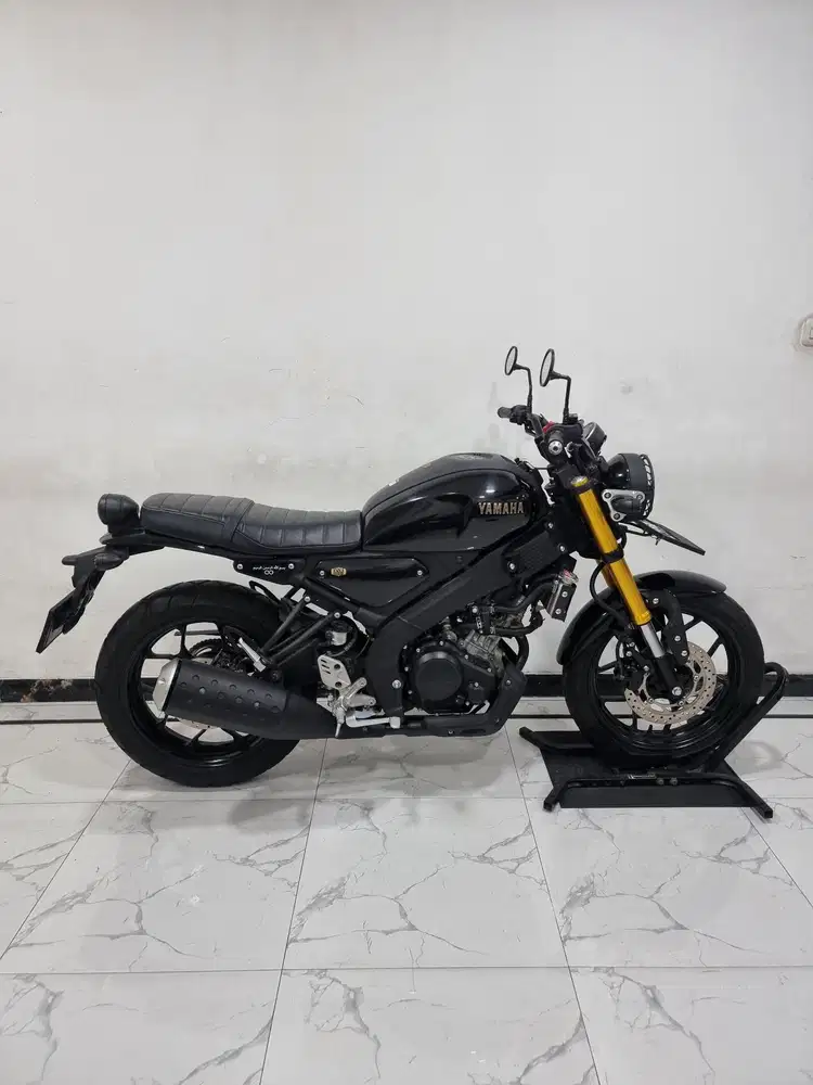 Yamaha XSR 155 NIK 2025 bulan 6 mulus seperti baru DP 4 JT aja