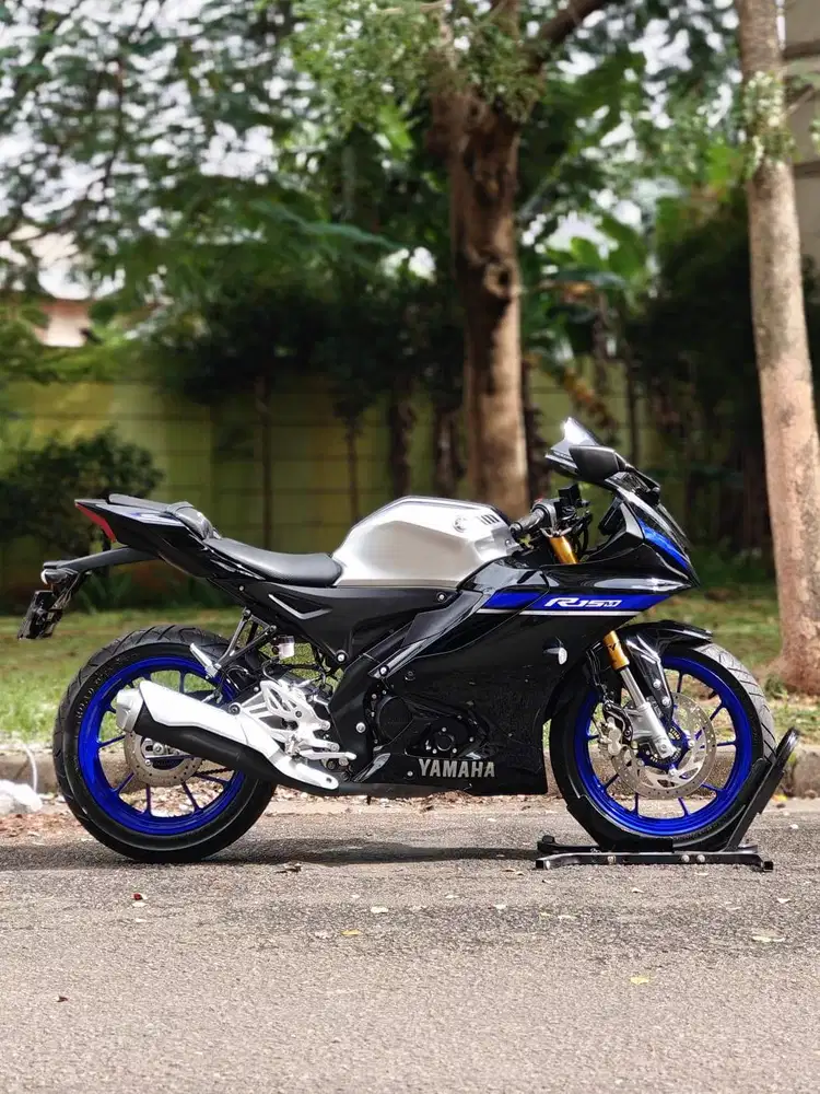 YAMAHA R15M ABS QS 2025 SILVER KM 1K PAJAK ON FULL MULUS