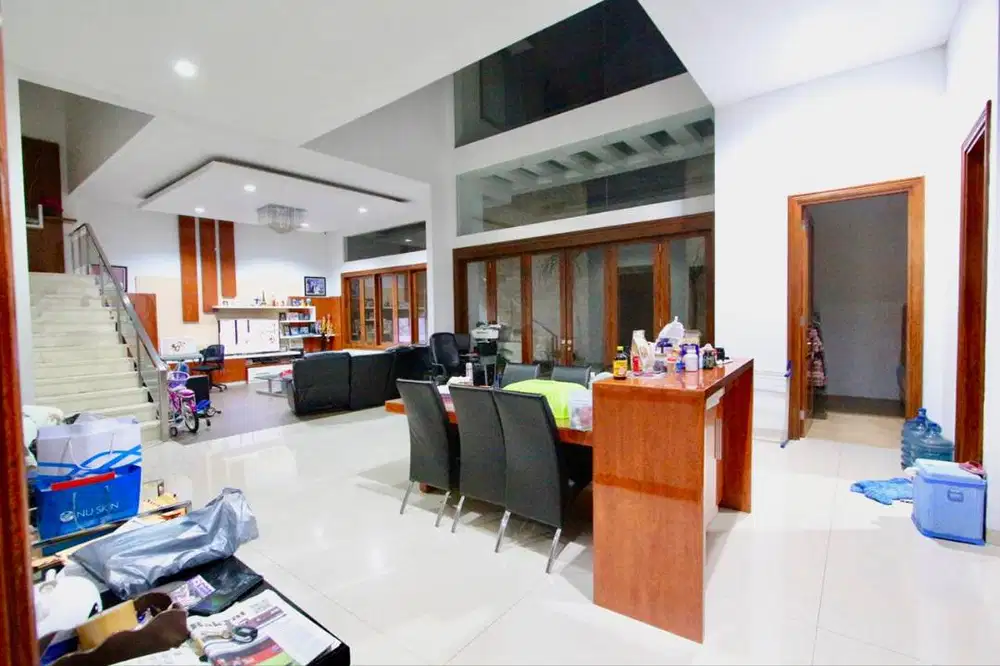 Dijual Rumah Kantor Multi Fungsi Sayap Karapitan Burangrang Pusat Kota