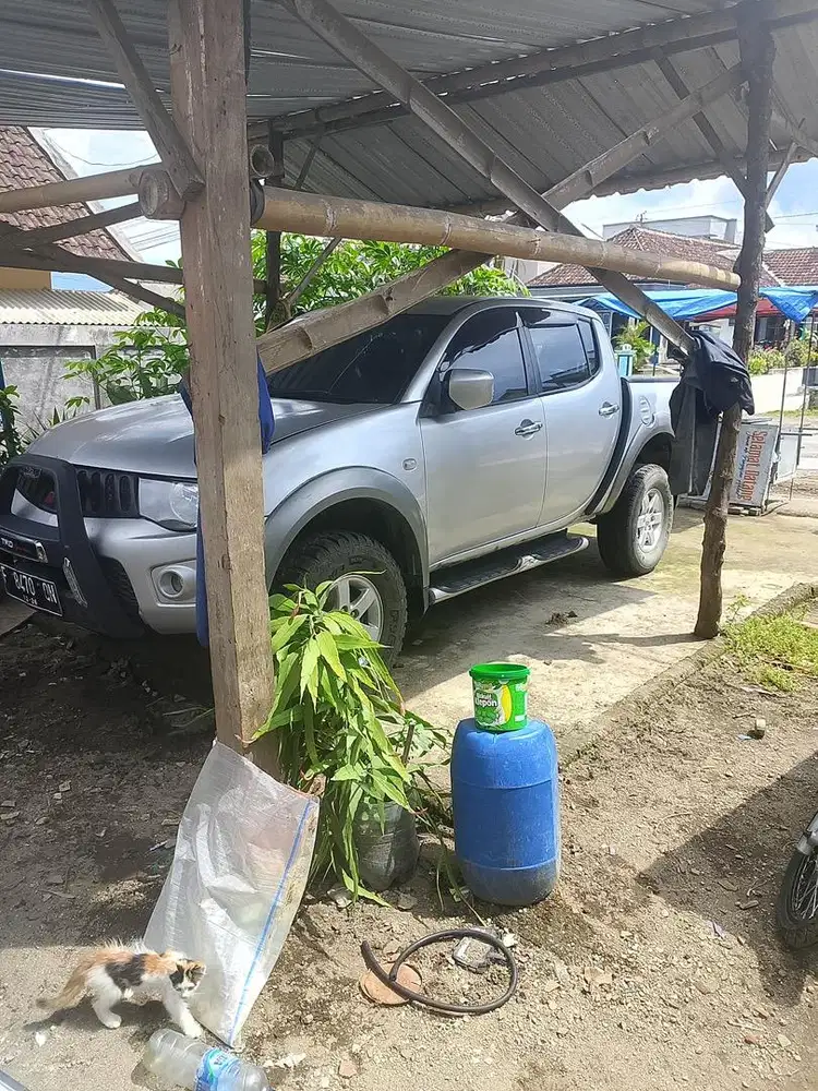 Strada Triton GLS tahun 2014