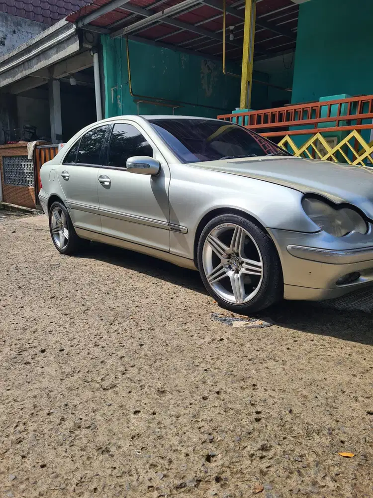 Mercedes-Benz C240 2001 Bensin