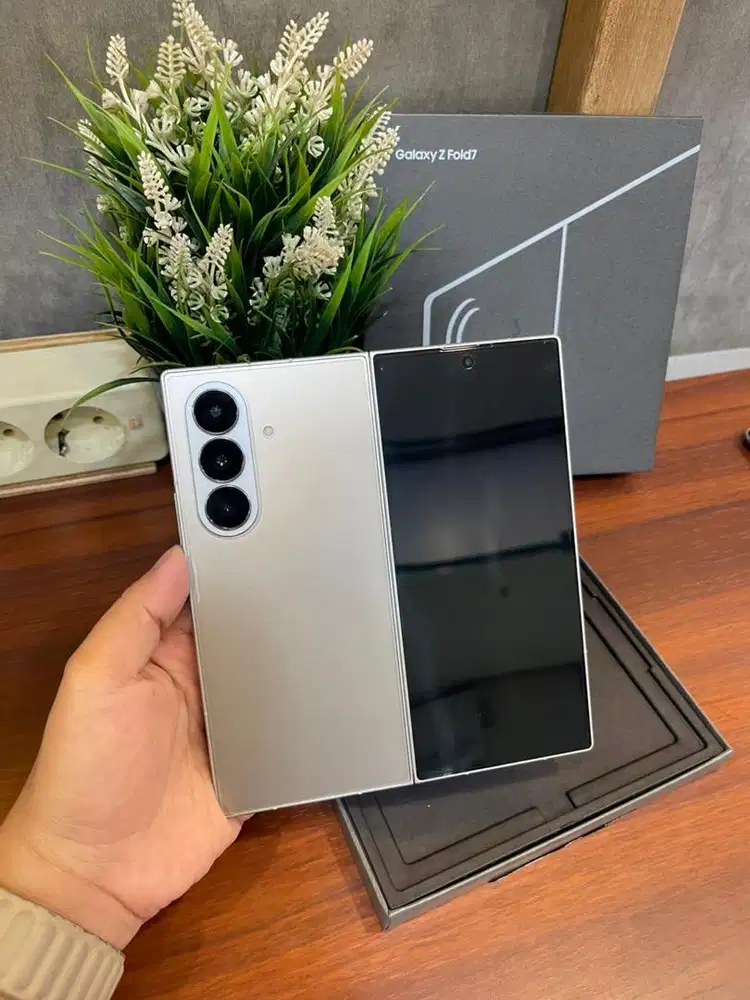 Samsung Galaxy Z Fold 7 12/256 grey Garansi Resmi Sein fullset