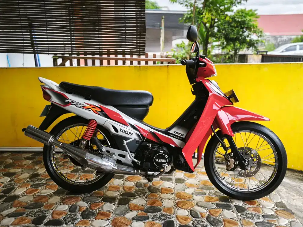 Yamaha F1ZR Ardath 2002 Merah