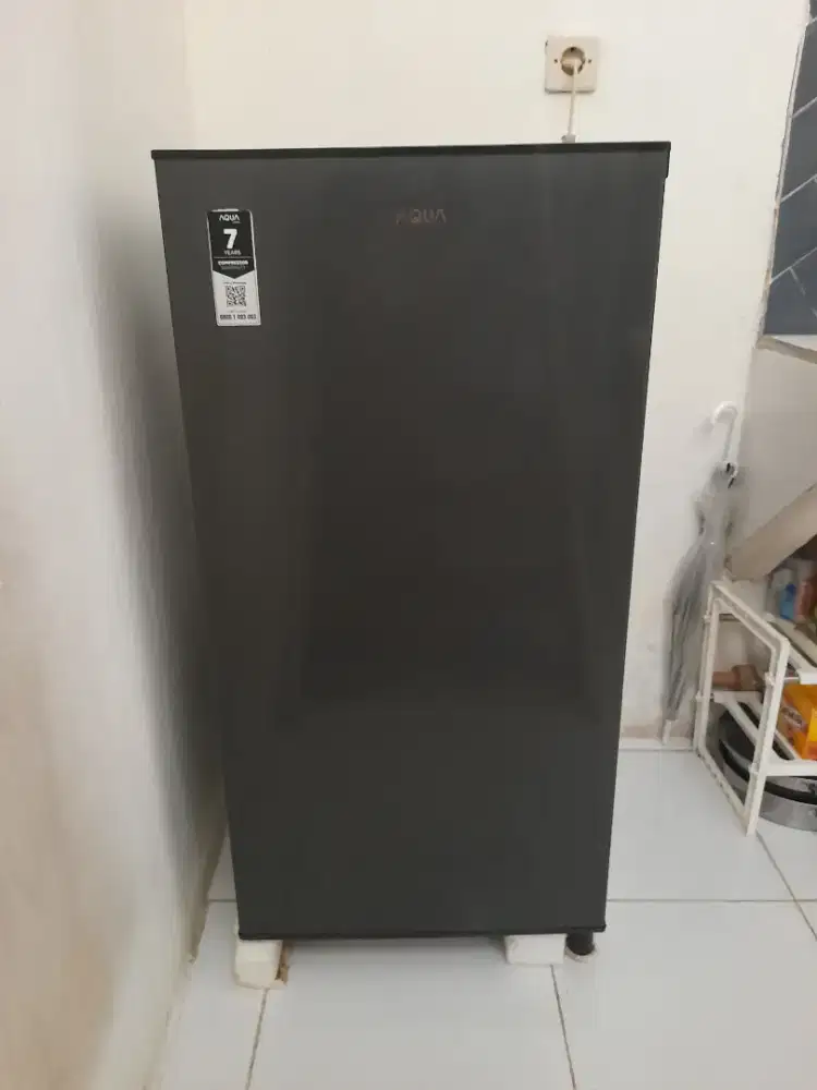 Kulkas 1 pintu merk aqua