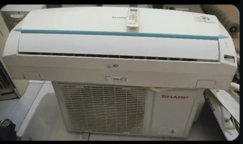 Jual ac sharp R 32.. 1/2  pk lowwat 360 watt kondisi 95% ori semua