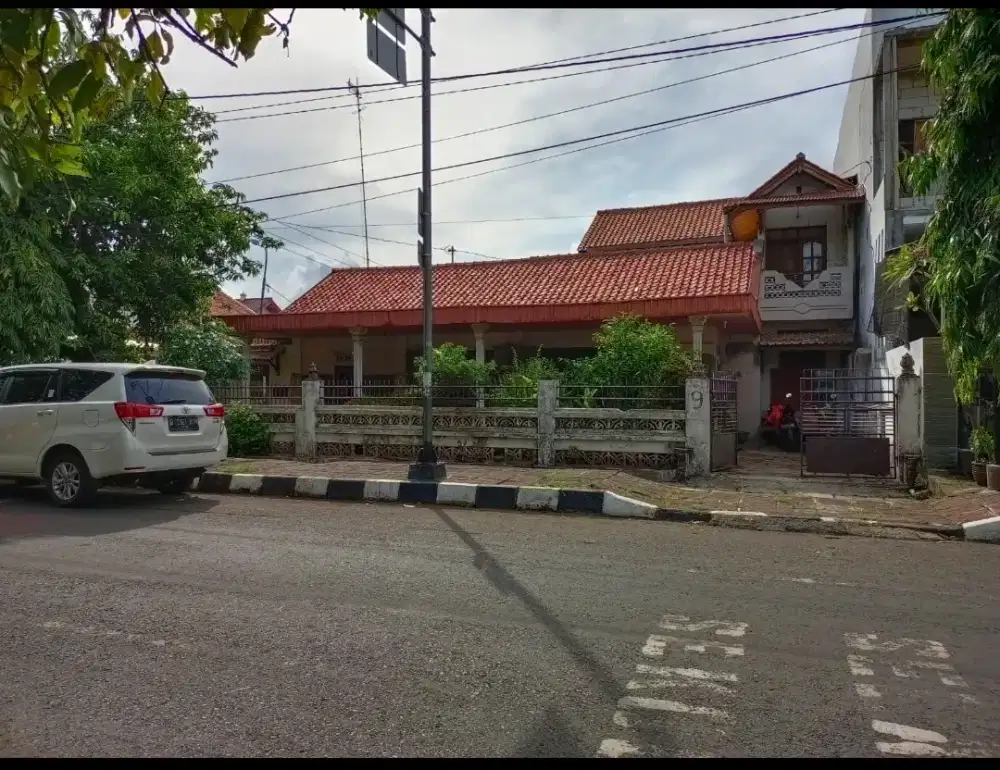 RUMAH DIJUAL LOKASI STRATEGIS