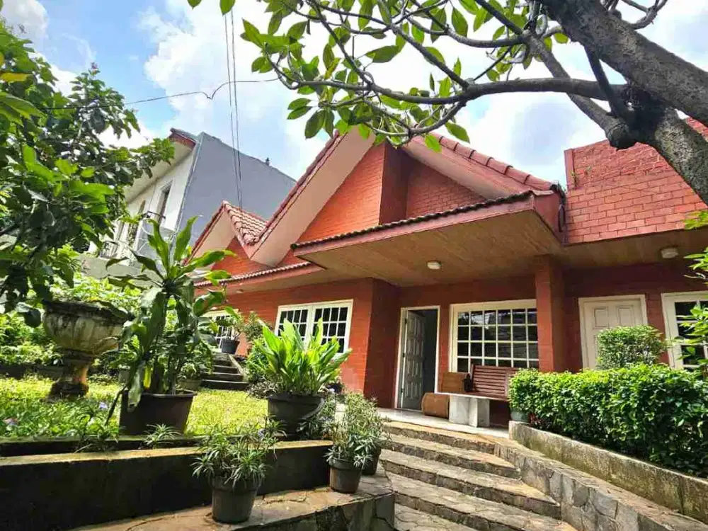 Rumah Hadap Utara di Kebayoran Baru