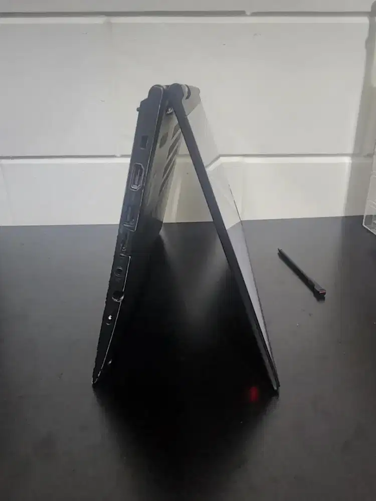 Lanovo thinkpad yoga X380