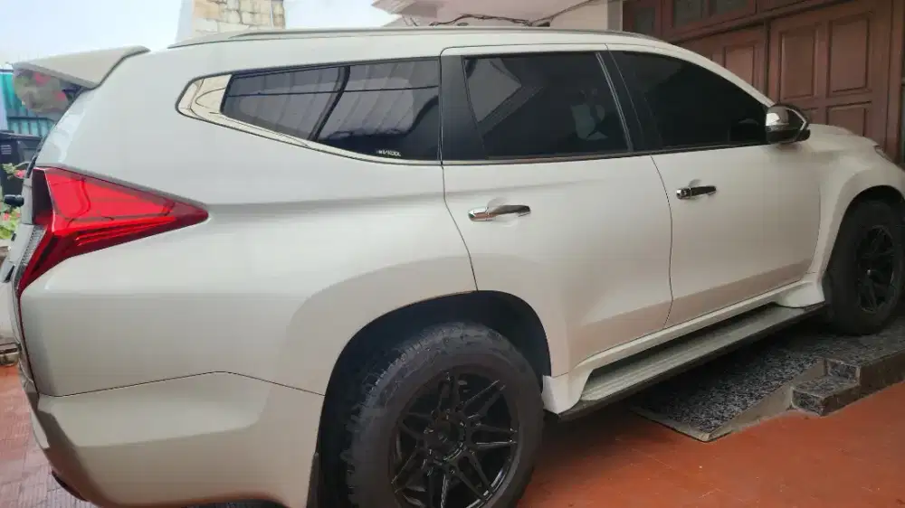 Mitsubishi Pajero Sport Dakar Diesel 4x2 (2016) masih CBU