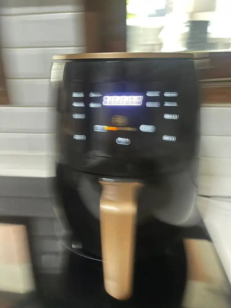 Air Fryer seperti baru 99.9%