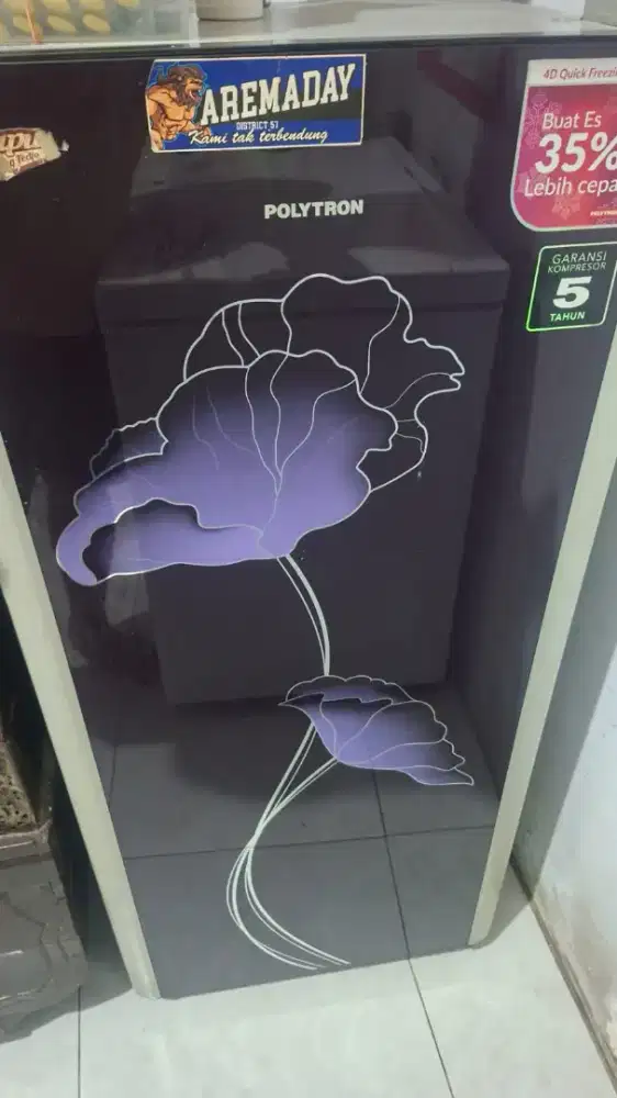 Menerima barang rusak