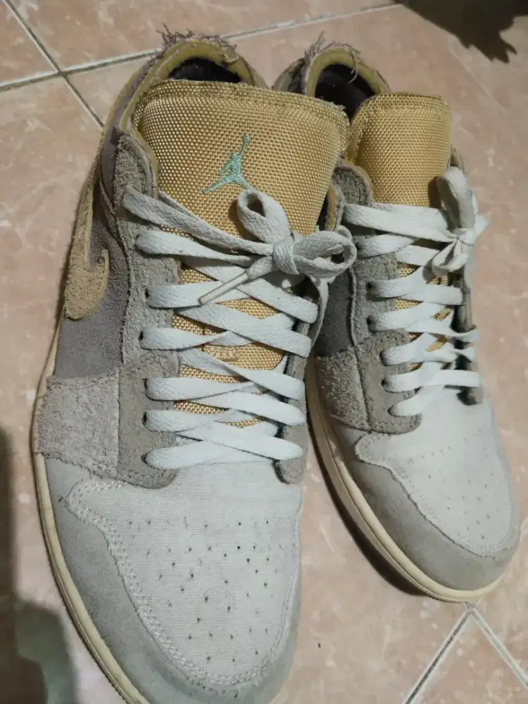 Air Jordan 1 Low SE Craft  Taupe Haze