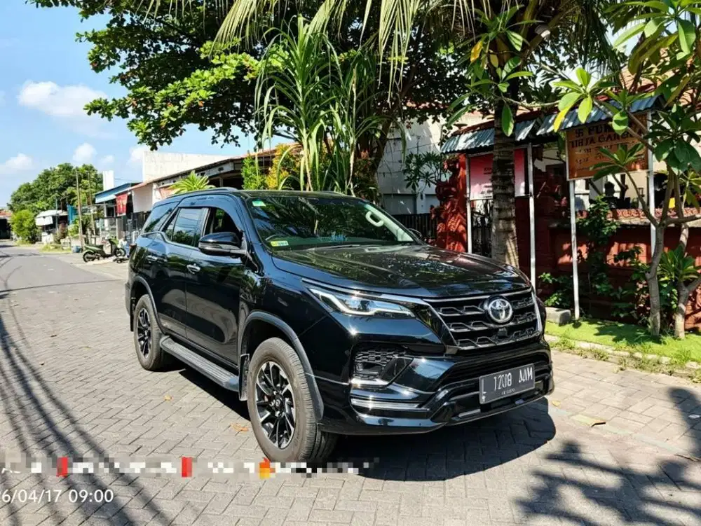 NEW FORTUNER VRZ GR SPORT 2.4 MATIC DIESEL 2021, KM 75 RIBU