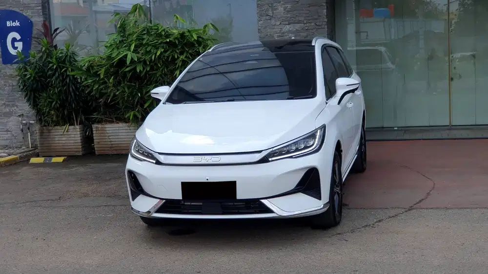 [ KM 0 ] BYD M6 M 6 Superior Captain 6Seater EV 2025 2026