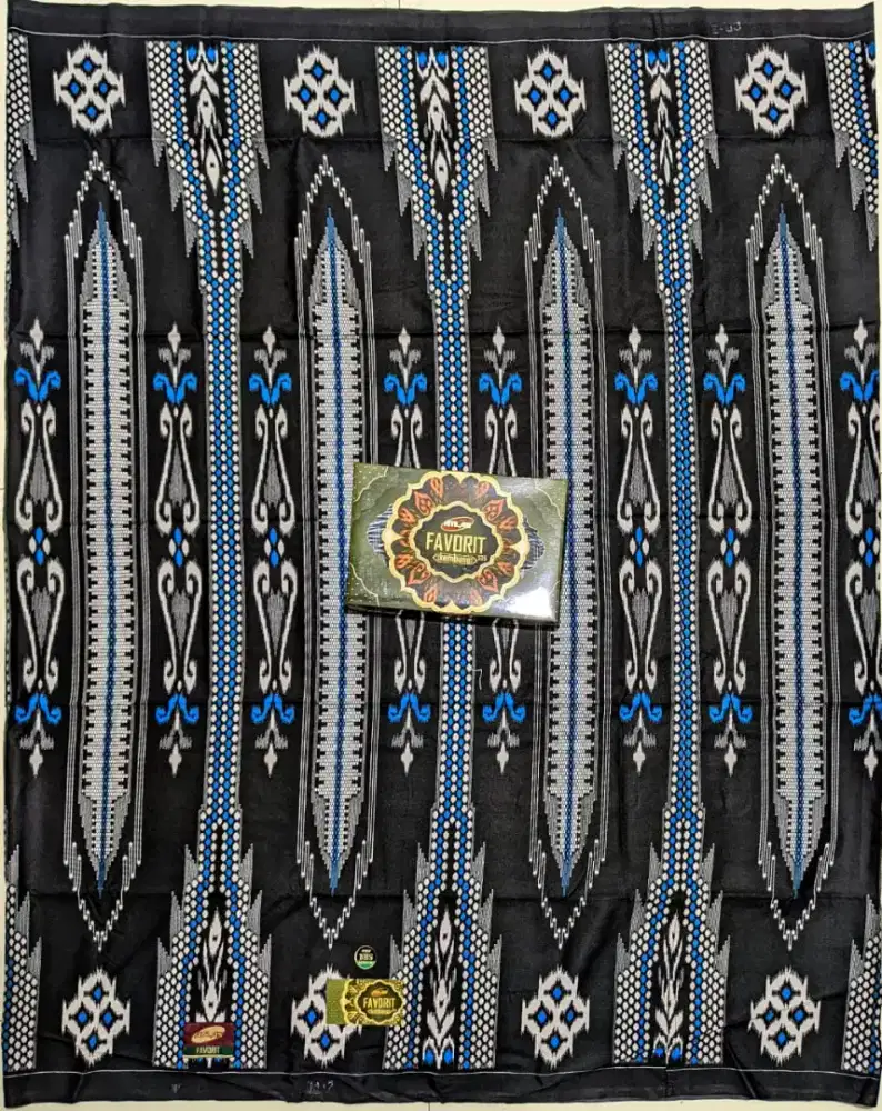 SARUNG ATLAS FAVORITE KEMBANG