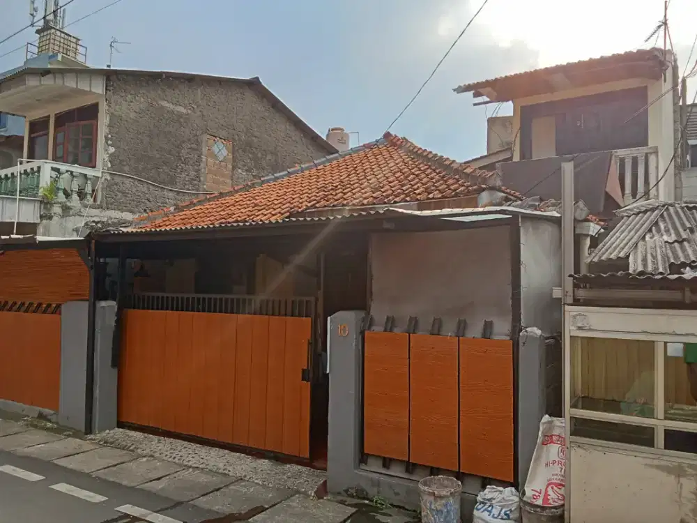 Rumah di Pekayon, Pasar Rebo Jaktim, LT 108m2, LB 150m