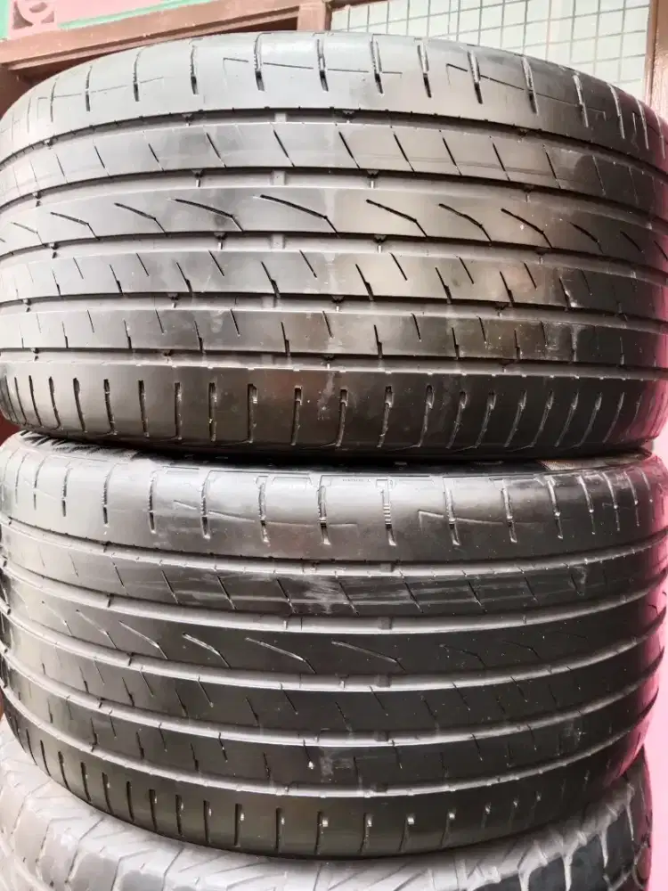 295/40 R21 continental maxcontact nik 2023 2pcs (good condition)