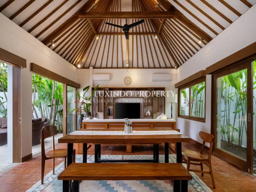 DISEWAKAN BULANAN VILLA DENGAN 3 KAMAR TIDUR DI CANGGU - Thumbnail 5