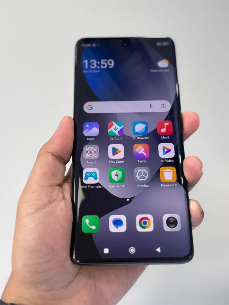 Xiaomi Note 15 4G 8/256gb Fullset Black Layar Edge