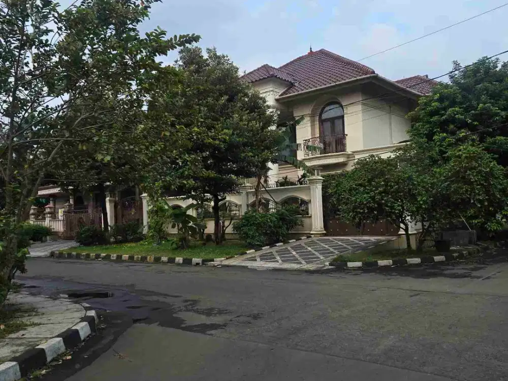 Rumah Hoek Cantik Strategis Di Jaka Permai