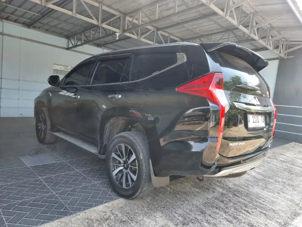 PAJERO SPORT DAKAR 4X2 AT 2018 TANGAN PERTAMA