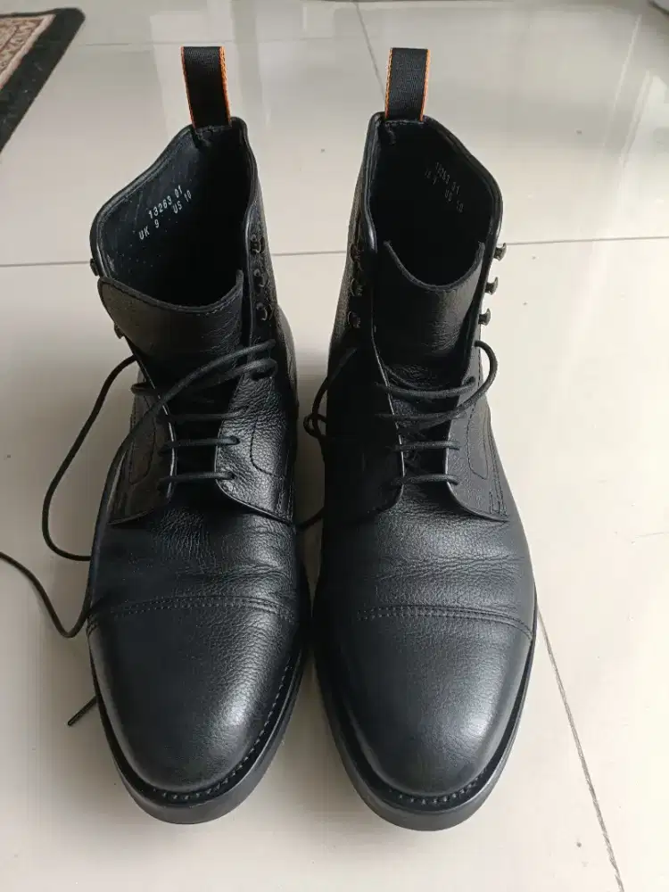 Sepatu Santoni 18263 01 Classic Oxford Original