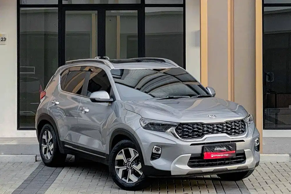 Kia Sonet 1.5 Premiere Sunroof AT Matic 2021 Abu Abu Metalik.