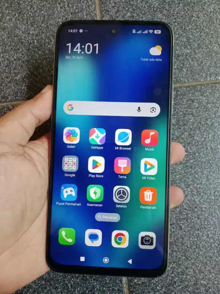 Xiaomi redmi 15 ram 8/128 gb NFC nominus batre 7000 mah cakep