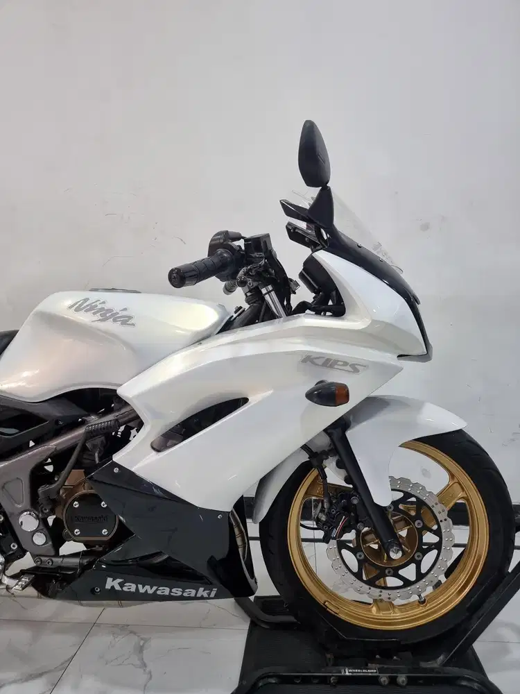 Kawasaki Ninja RR 150 Superkips 2013 bulan 8 Siap sunmori ninja r ss
