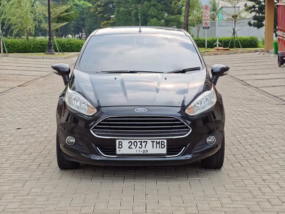 FORD FIESTA 1.5 S AT 2014 HITAM