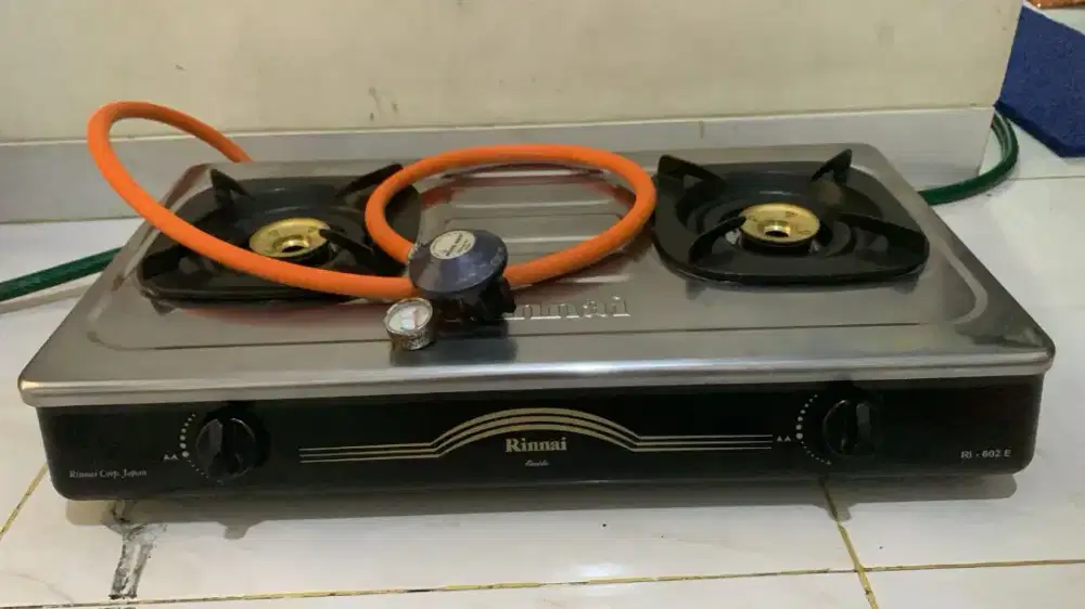 Kompor gas Rinnai 2 tungku + selang regulator