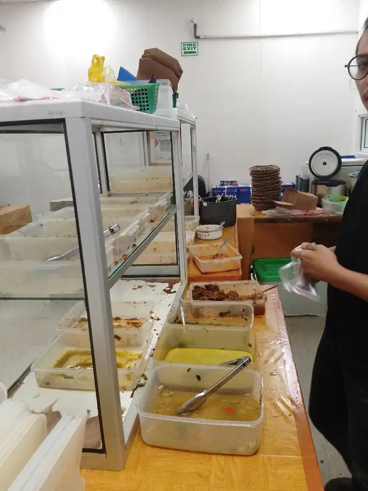 Dicari karyawan wanita untuk jaga kantin