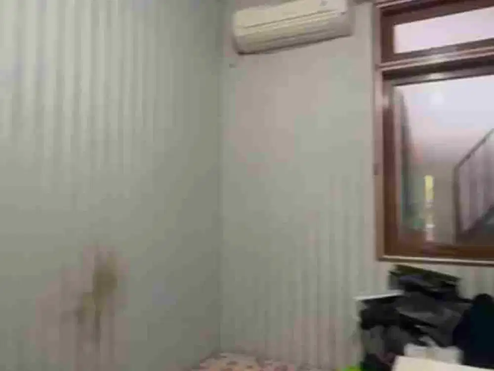 Dijual Rumah 4+1 Kamar di Janur Elok Kelap Gading