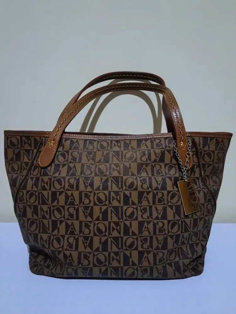 Tas Perempuan Bonia
