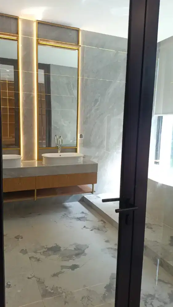 Tukang Pasang Quadra, Marmer, Granit. Kontraktor Bangun Rumah Mewah