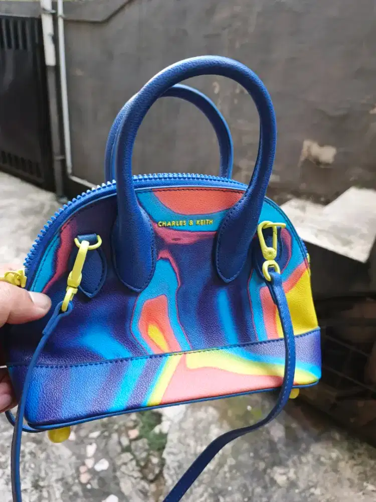 Tas Charles & Keith harmonee