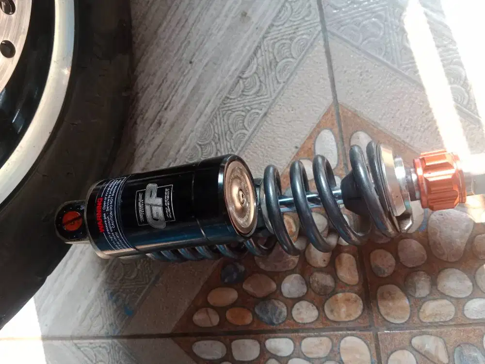 Sock breker blakang scoopy 6006