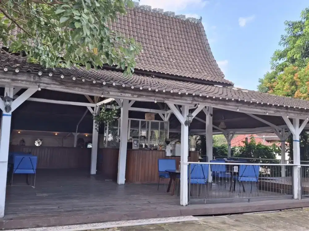 Disewakan tanah ex resto dan pool di jalan utama Tibubening Canggu