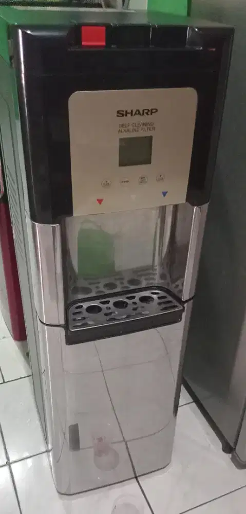 Dispenser galon bawah