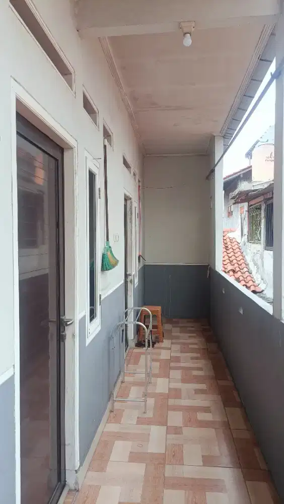 Disewakan kamar kost Pondok Cina Depok